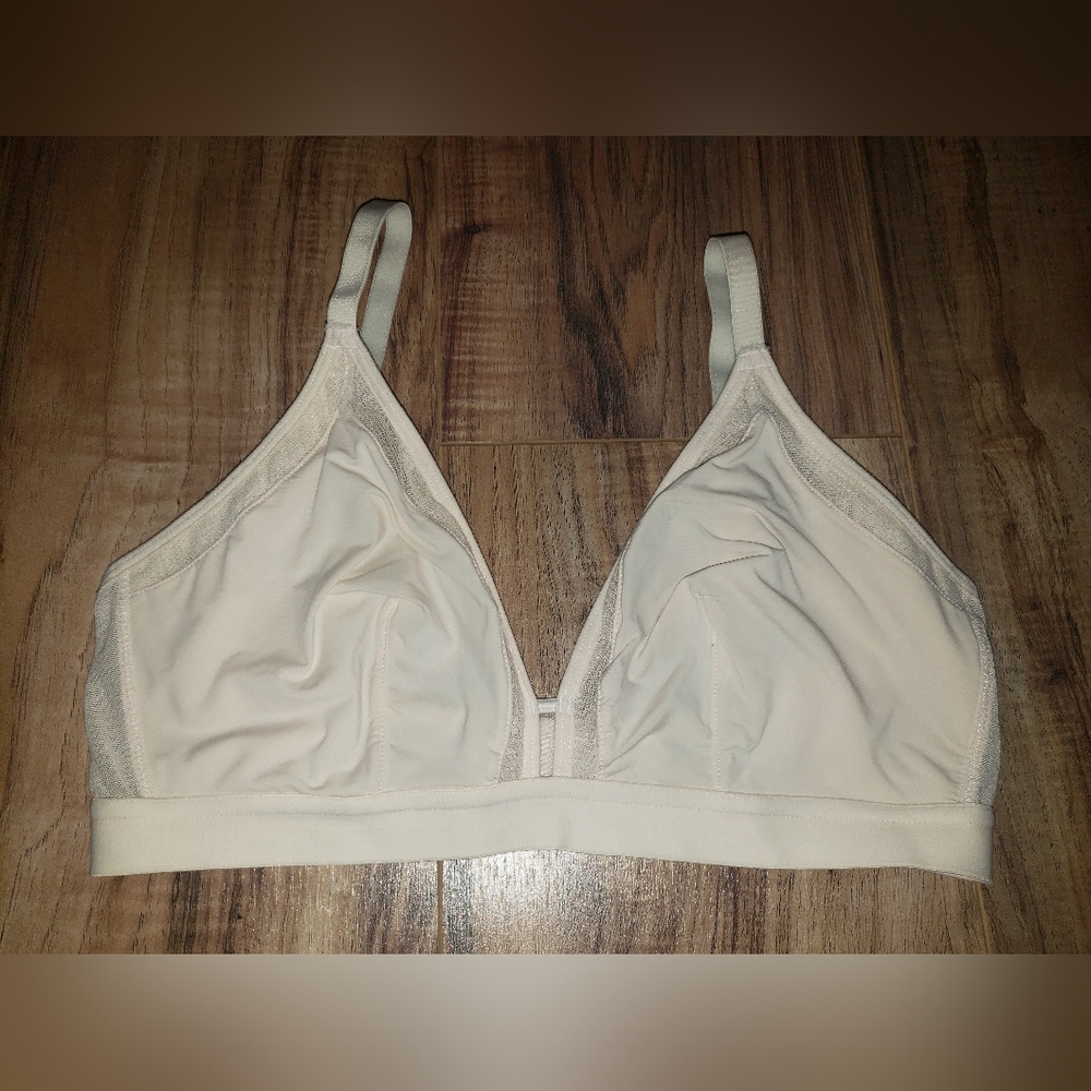Lively mesh trim bralette 2